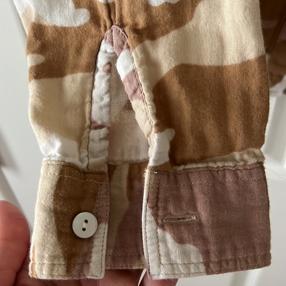 Lovestitch‎ 100% Cotton Gauze Tan and Pink Camo Button Down Shirt Sz L - Picture 6 of 7